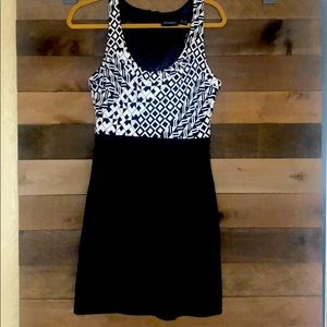 Black & White Geometric Skater Dress - Med